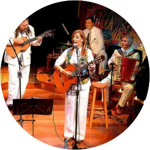 Viola Quebrada - Musical group