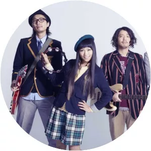 Violent is Savanna - Musical group