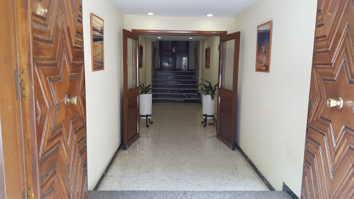 Virgen del Pilar residence