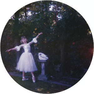 Visions of a Life - Studio album by Wolf Alice