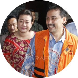 Vitri Cahyaningsih photograph