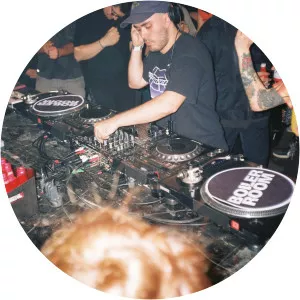 vnzo - Musical artist