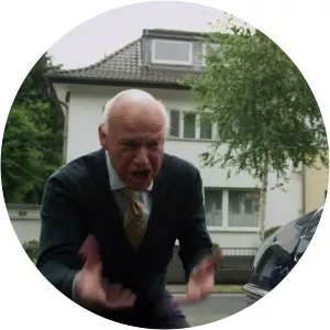 Volker Pastewka - Fictional character