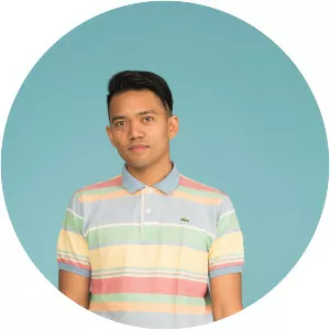 Vonne Patiag - Film director