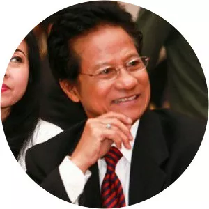 Vuong Nga photograph