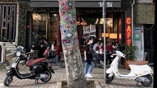 W.Bi Cafe - Braserrie