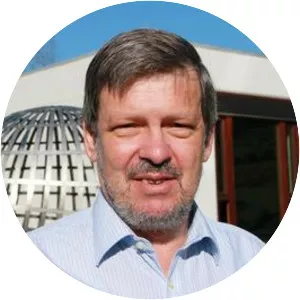 W. Kühnel (Wolfgang Kühnel)