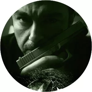 Waar - 2013 ‧ Thriller/Drama ‧ 2h 20m