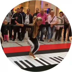 Walking Piano - Musical instrument