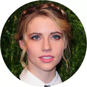 Wallis Currie-Wood - American actress