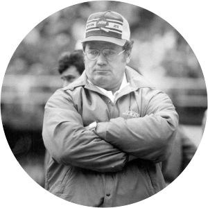 Walt Michaels - Football player