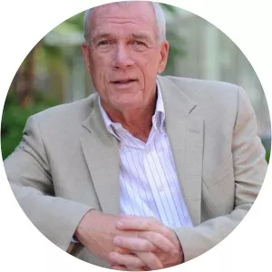 Walter V. Robinson - American reporter