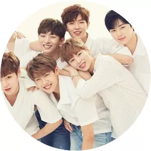 Wanna One GO