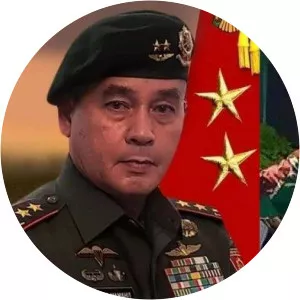 Wanti Waranei F. Mamahit - 