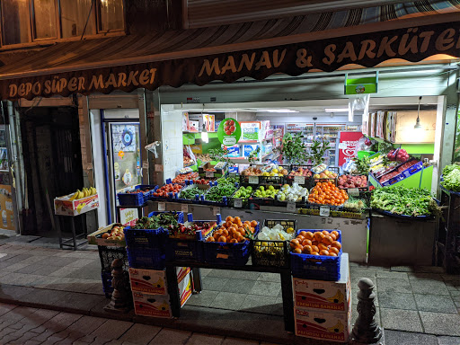 Warehouse Market - Grocery store