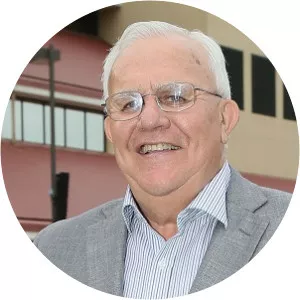 Warren Bush photograph