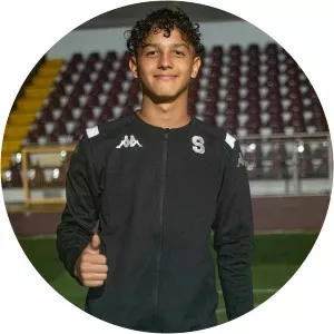 Warren Madrigal - Footballer