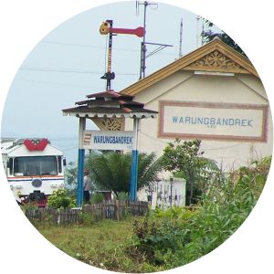 Warungbandrek railway station