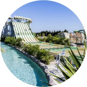 WAVE ISLAND - Amusement park in Monteux, France