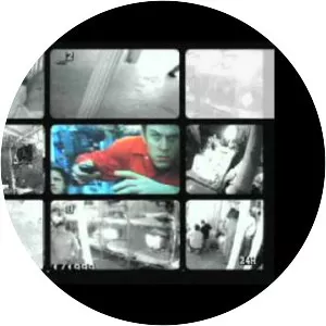 We Live in Public - 2009 ‧ Indie film/Documentary ‧ 1h 31m