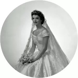 Wedding dress of Jacqueline Bouvier - 