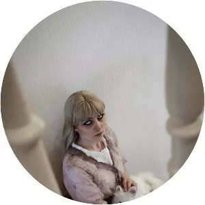 Weird Girl - Fictional character