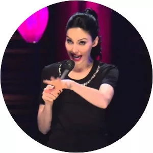 Whitney Cummings: Money Shot - 2010 ‧ Comedy/Stand-up comedy ‧ 48 mins