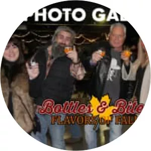 WHTT-FM - Radio station