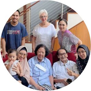 Wibowo Wirjodiprojo - Ira Wibowo's father