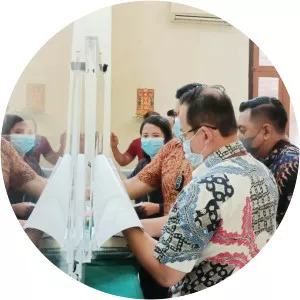 Widowati Hartono - Robert Budi Hartono's wife