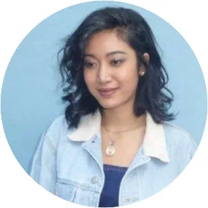 Widy Soediro Nichlany - Indonesian singer