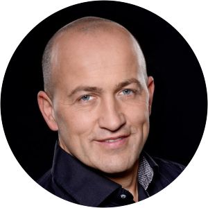 William Burg - Singer