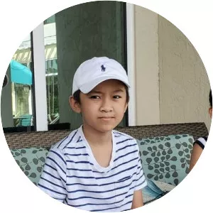 William Tun - Singer