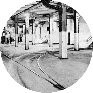 Williamsburg Bridge Trolley Terminal - Trolley station