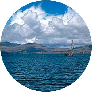 Wiñaymarka Lake - Lake in Peru