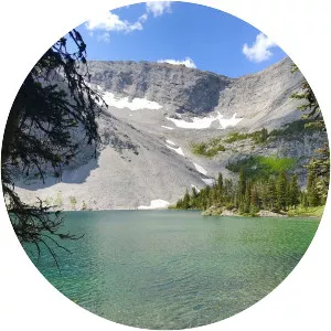 Window Mountain Lake