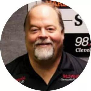 WNCX - Radio station