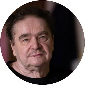 Wojciech Korda - Singer