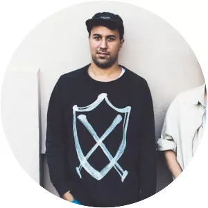 Wolf Tide photograph