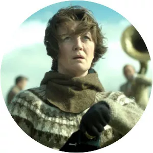 Woman at War - 2018 ‧ Thriller/Comedy-drama ‧ 1h 41m