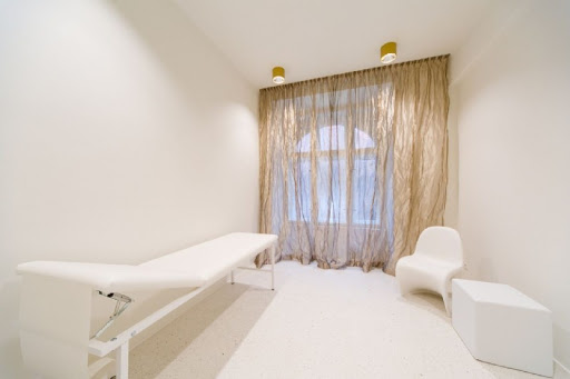 WomanLounge - Dr. Julia Fahrner - Obstetrician-gynecologist in Innsbruck, Austria