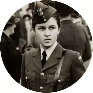 Women's Auxiliary Service - Armed force