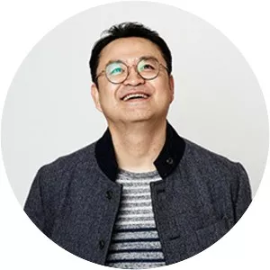 Won-Tae Lee photograph