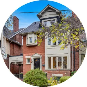 Woodlawn Avenue West - 