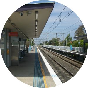 Woonona railway station