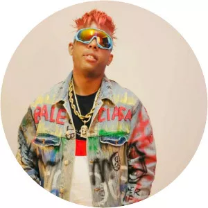 Wow Popy - Musical artist