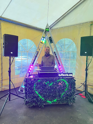 www.TUFIESTA.es - DJ service in Oviedo, Spain