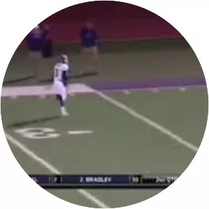 Xavier Henderson - American football player