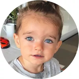 Xess Xava Sneijder photograph