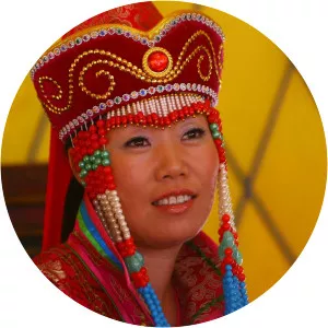 Xia Shujuan - Bao Xishun's wife